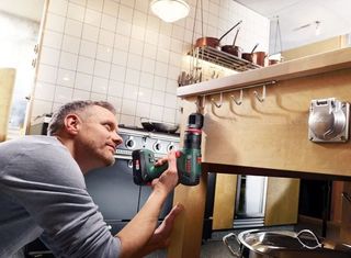 Bosch  Taladro 27 W, 18 V