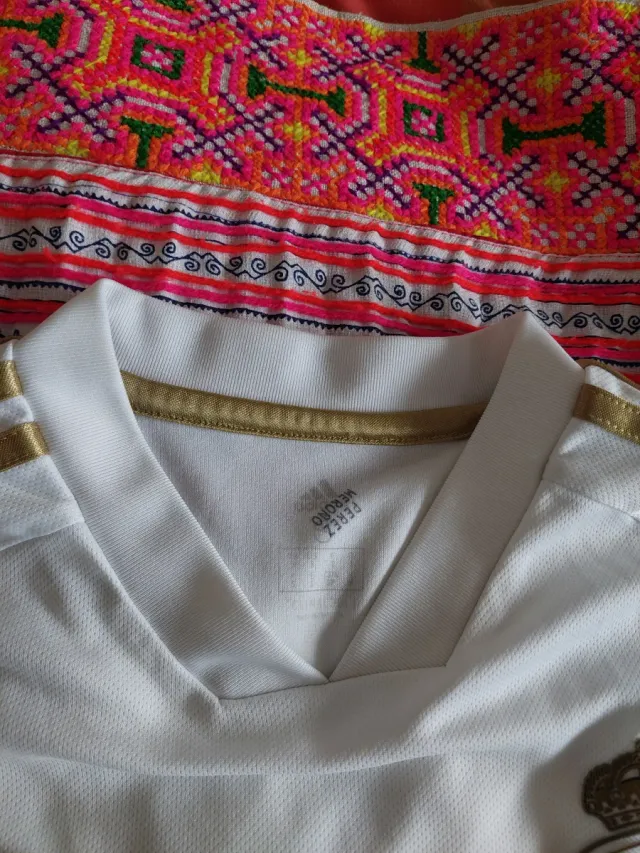 Camiseta Real Madrid Adidas Dorada