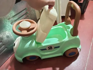 Correpasillos infantil con volante y asa