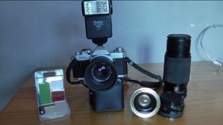 Cámara Canon AV-1 Plata