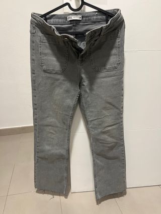 Vaqueros Zara grises