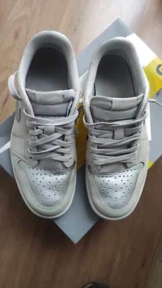 Air Jordan 1 Retro Beige/Plata