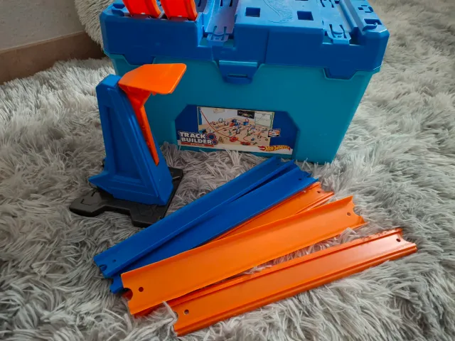 Caja multiloopins de Hot Wheels +3 coches