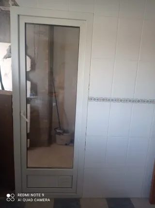 Puerta PVC con cristal TF. 665275914