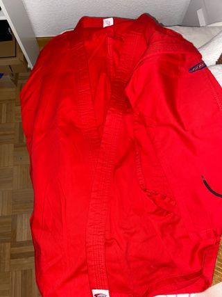 Traje de Yudo o Defensa Personal Rojo
