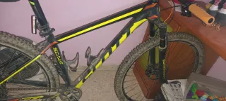 Bicicleta MTB carbono Scott Scale