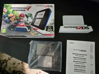 Nintendo 2DS + Expositor Negro