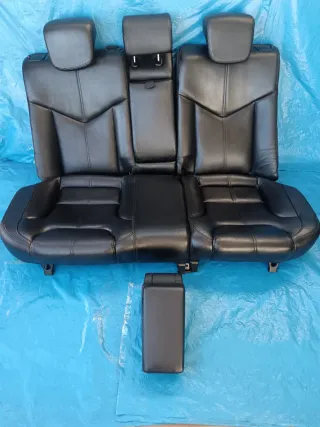 Asientos traseros Alfa Romeo GT y apoyabrazos