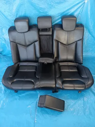 Asientos traseros Alfa Romeo GT y apoyabrazos