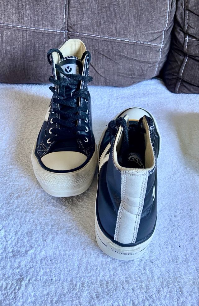 Zapatillas Victoria Piel Negra Plataforma