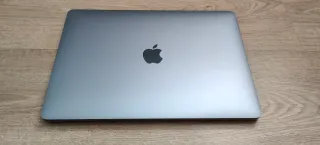 MacBook Pro 2019 16GB 256GB