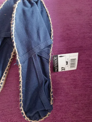 Alpargatas de tela azul y beige