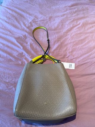 Bolso Purificación García Gris y Amarillo