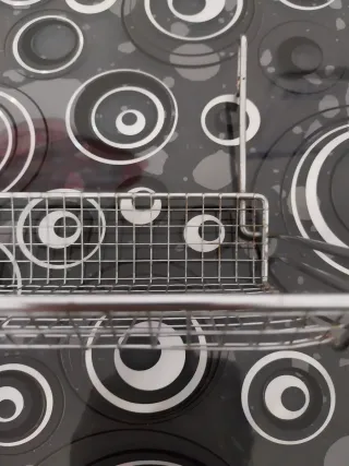 Portasapone o portaoggetti in metallo