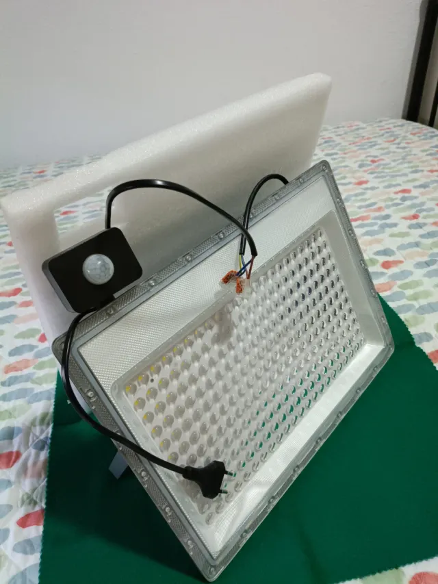 Proyector LED FGD-500W.C