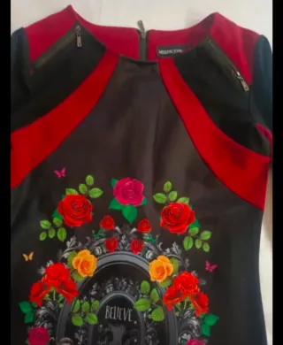 Vestido Invierno Missing Johnny Negro y Rojo