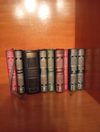 Lote de 9 mini libri antichi.