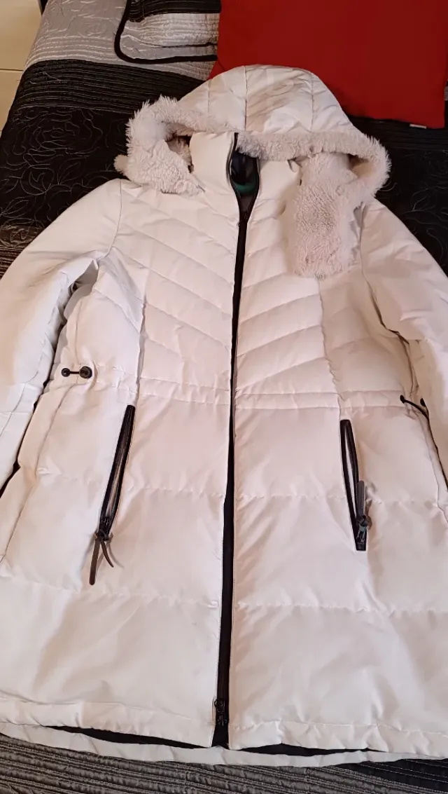 Parka Bimba y Lola Blanca con Capucha