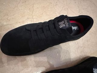 Zapatos Callaghan azul marino.