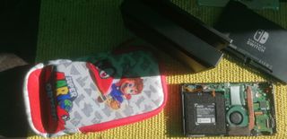 Nintendo Switch + Accessori Mario