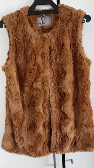 Chaleco pelo Vero Moda marrón mujer