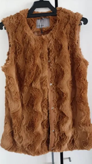 Chaleco pelo Vero Moda marrón mujer