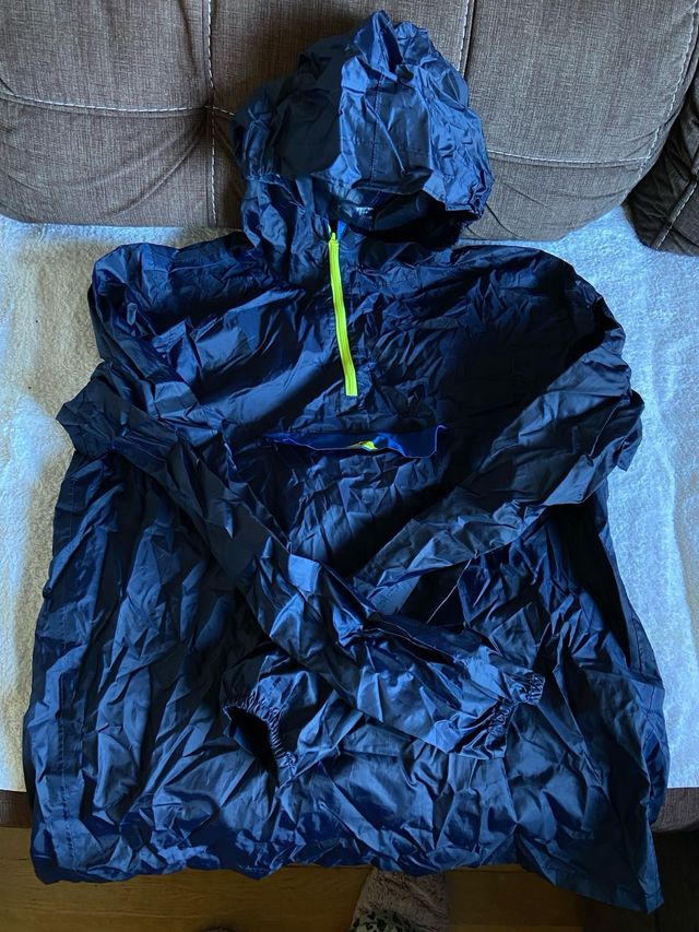 Chaqueta Quechua MH100 Talla M