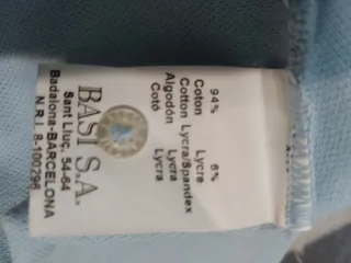 Polo Lacoste Manga Larga Azul celeste.