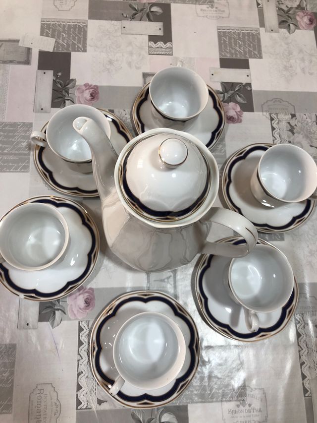 Juego de té porcelana jarra y 6 tazas
