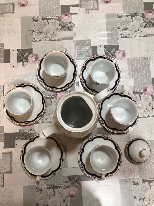 Juego de té porcelana jarra y 6 tazas
