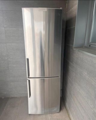 Frigorífico Siemens Inox