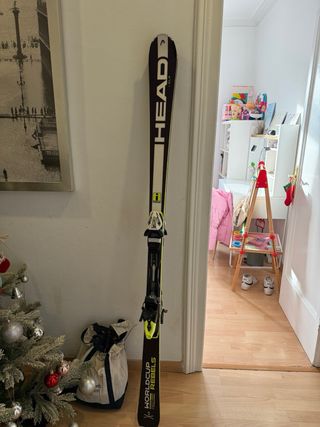 Esquís Head y Bastones Scott (185 cm)