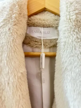 Chaqueta Carla Ruiz Beige Fiesta Sin Estrenar