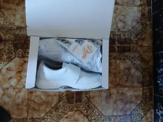 Zapatos Dian Blancos Talla 40