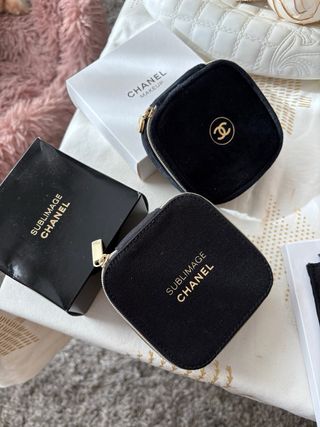 Neceser Chanel, Dior y joyero Messika