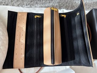 Neceser Chanel, Dior y joyero Messika