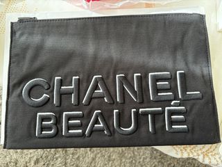 Neceser Chanel, Dior y joyero Messika