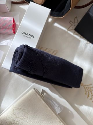 Neceser Chanel, Dior y joyero Messika