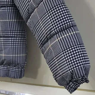 Chaqueta acolchada cuadros niña