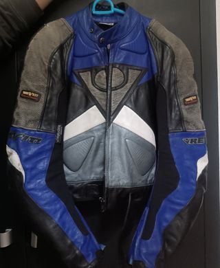 Chaqueta de cuero para moto
