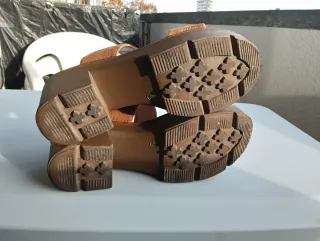 Sandalias de plataforma marrones