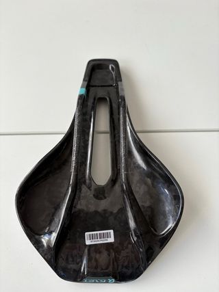 Sillín Bici Negro Diseño Panal 3D 145 mm