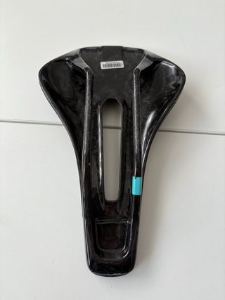 Sillín Bici Negro Diseño Panal 3D 145 mm