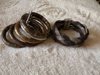 Lote 2 pulseras doradas y plateadas