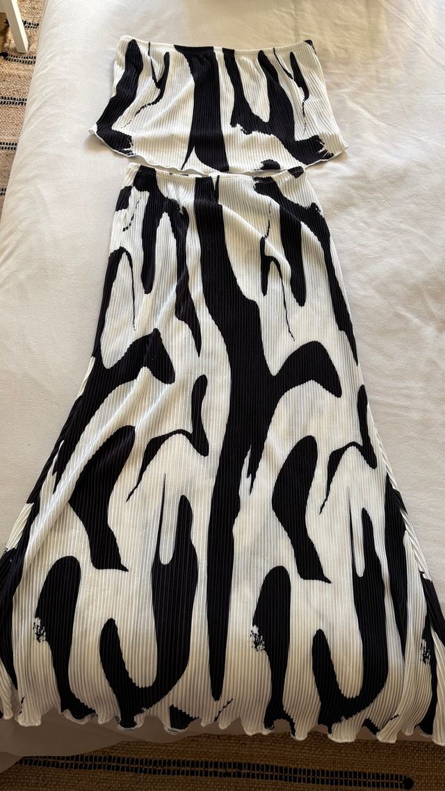 Conjunto Top y Falda Estampado Cebra