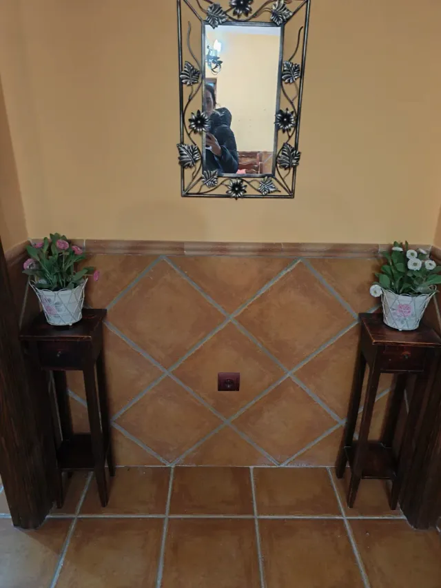 Mesa y 4 sillas de ratán