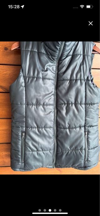 Chaleco plumífero verde