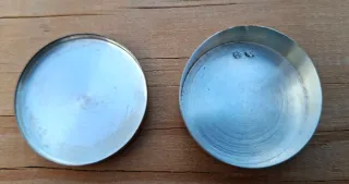 Antigua cajita de plata