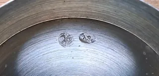 Antigua cajita de plata