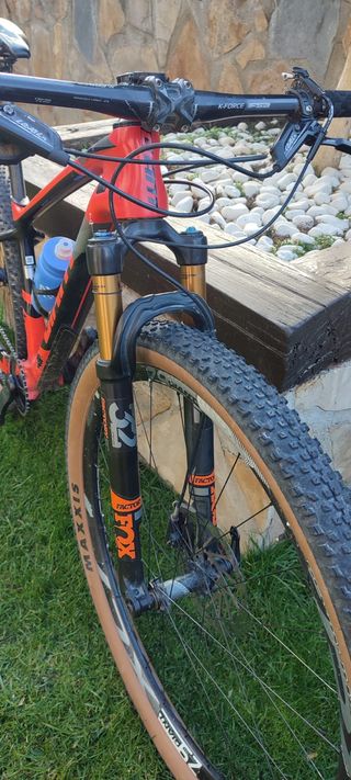 BICICLETA GIANT MTB/BTT  FULL CARBON TALLA S